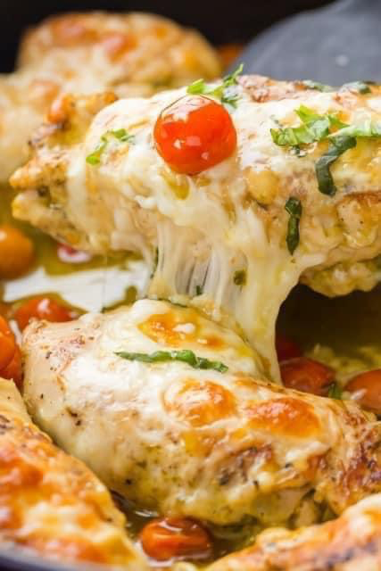 Chicken Pesto Roll-Ups