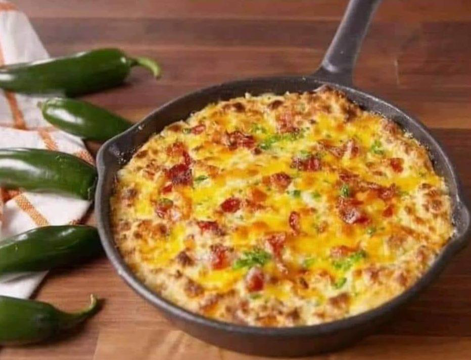 Jalapeño Popper Chicken Dip