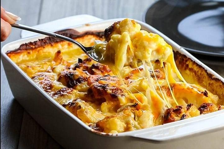Spicy Cauliflower Cheese Bake